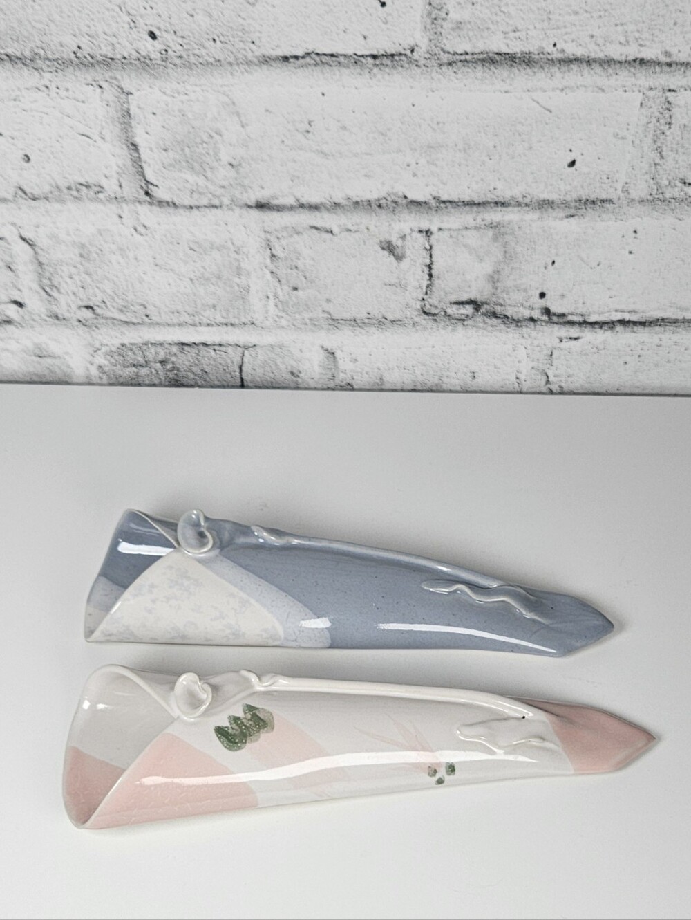 Vintage Ceramic Wall Pocket Vases Pair Pink Blue Calla Lily 10 Inch